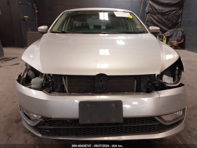 1VWAT7A35FC116182 Volkswagen Passat 1.8t Limited Edition