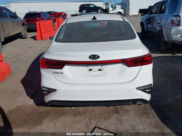 3KPF24AD7LE141382 KIA Forte Lxs