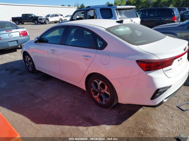 3KPF24AD7LE141382 KIA Forte Lxs