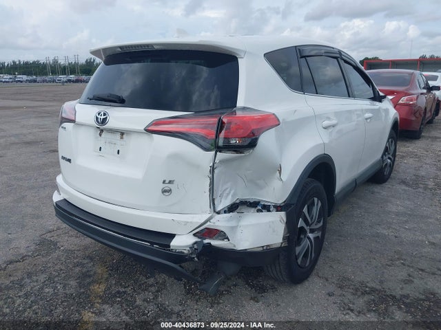 Toyota RAV4 LE 2018 2T3ZFREV4JW444543 Image 6