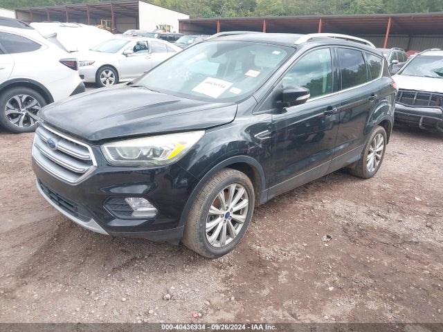Ford Escape Titanium 2017 1FMCU0J98HUE76690 Image 2