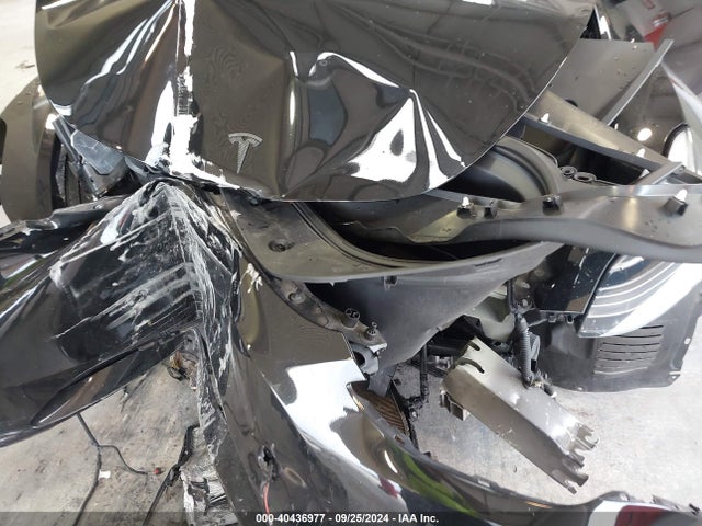 2023 TESLA MODEL Y 7SAYGDEE2PA099457 Photo 9