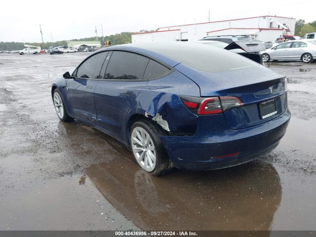 2022 TESLA MODEL 3 5YJ3E1EA7NF186411 Photo 2