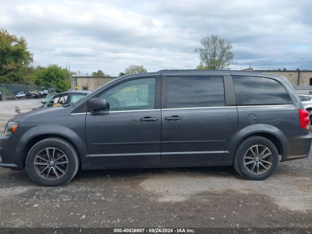 2C4RDGCG5HR581235 Dodge Grand Caravan Sxt
