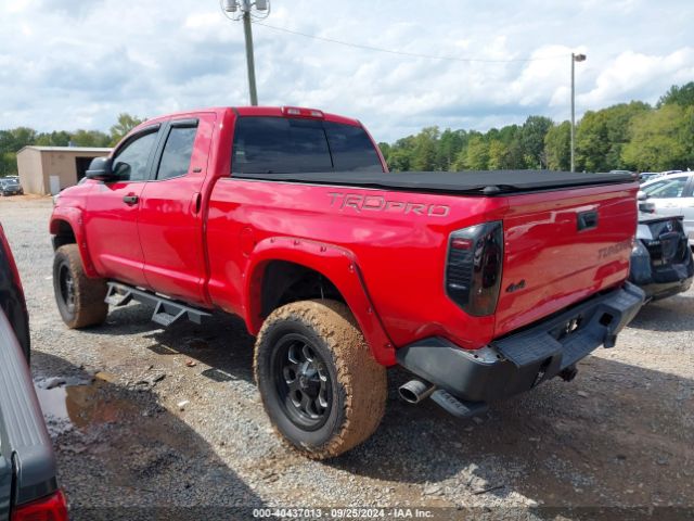 5TFUY5F17EX330272 Toyota Tundra Sr 5.7l V8