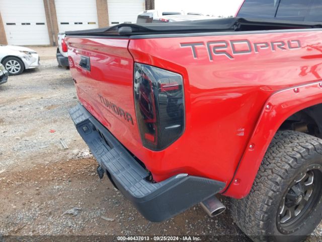 5TFUY5F17EX330272 Toyota Tundra Sr 5.7l V8