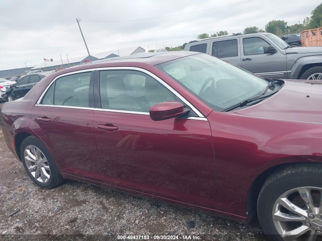 2C3CCARG4HH512396 Chrysler 300 Limited Awd