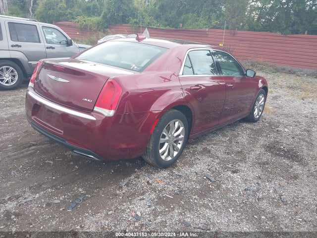 2C3CCARG4HH512396 Chrysler 300 Limited Awd
