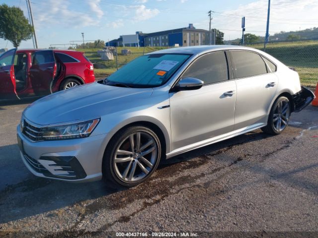 1VWAA7A30JC005991 Volkswagen Passat 2.0t R-line/2.0t S