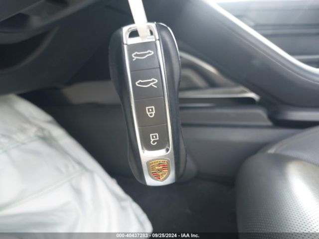 WP0CD2Y18NSA85081 Porsche Taycan Sport Turismo Gts