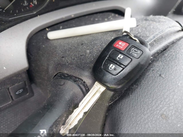 Toyota Rav4 Xle 2016 2T3WFREV2GW300663 Image 11
