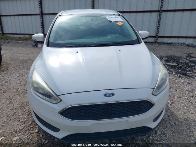 Ford FOCUS SE 2017 1FADP3F29HL315239 Image 12