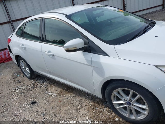 Ford FOCUS SE 2017 1FADP3F29HL315239 Image 13