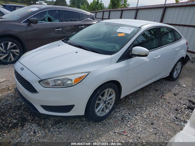 Ford FOCUS SE 2017 1FADP3F29HL315239 Image 2