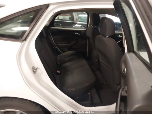 1FADP3F26FL231733 Ford FOCUS SE