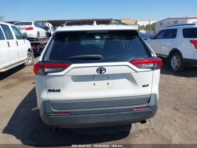 2T3C1RFV7MW130442 Toyota Rav4 Xle Premium