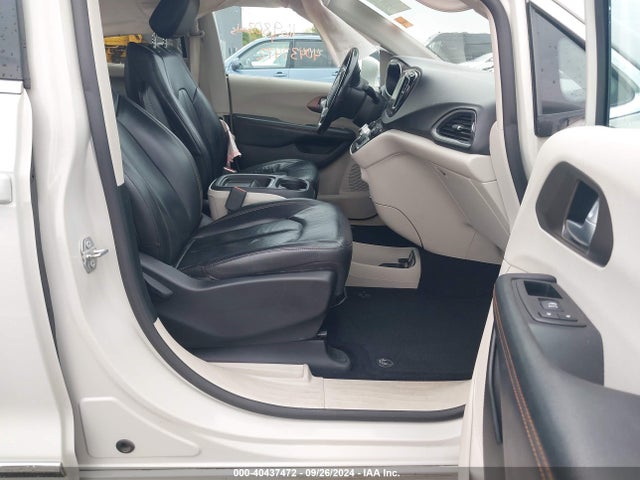 2C4RC1BG5HR571595 Chrysler Pacifica Touring-l