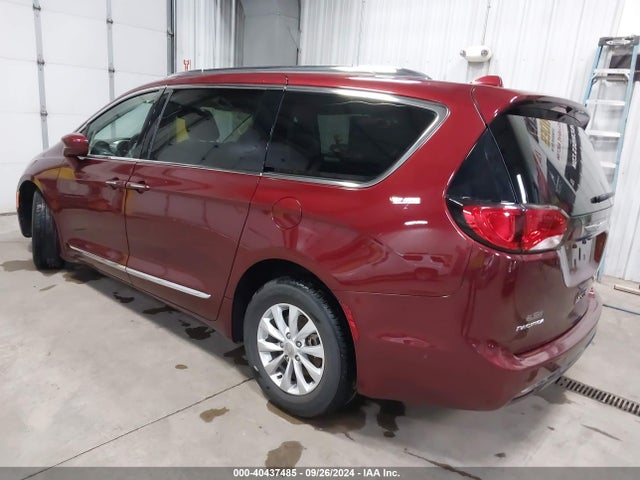 2C4RC1EG1JR182535 Chrysler Pacifica Touring L Plus