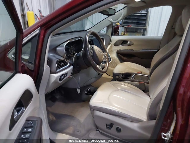 2C4RC1EG1JR182535 Chrysler Pacifica Touring L Plus