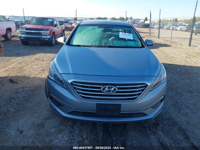 2015 Hyundai Sonata Se მანქანა იყიდება აუქციონზე, vin: 5NPE24AF4FH009225, აუქციონის ნომერი: 40437507