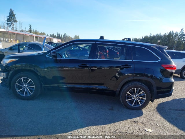 Toyota Highlander Xle 2017 5TDJZRFHXHS431689 Image 15