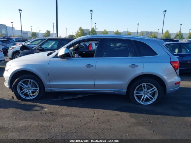 WA1LFAFP9FA074875 Audi Q5 2.0t Premium