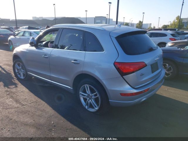 WA1LFAFP9FA074875 Audi Q5 2.0t Premium