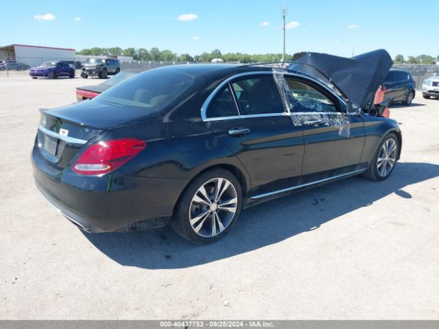 55SWF4JB0HU189826 Mercedes-Benz C 300
