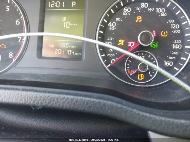 1VWAT7A30EC092730 Volkswagen Passat 1.8t S
