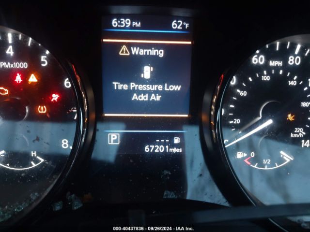 JN1BJ1CR3KW337917 Nissan Rogue Sport S