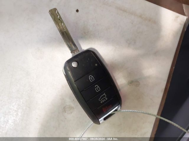 5XYKT3A69FG580601 KIA SORENTO LX