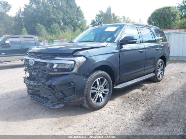 1FMJU1HT8NEA61678 Ford Expedition Xlt
