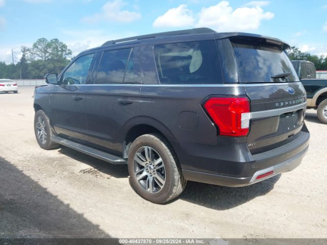 1FMJU1HT8NEA61678 Ford Expedition Xlt