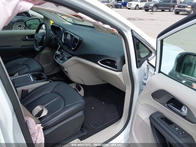Chrysler Pacifica Touring L 2024 2C4RC1BG6RR122878 Image 5