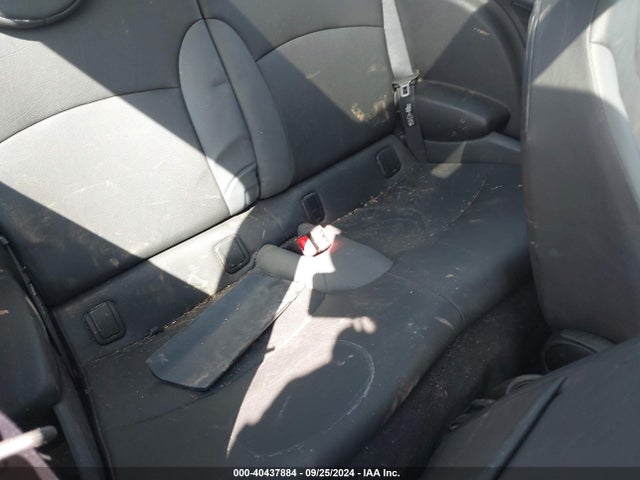 2010 MINI COOPER WMWMF3C52ATZ26423 Photo 7