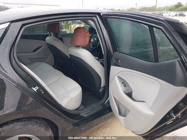 KIA Optima Lx 2015 KNAGM4A75F5659478 Image 8