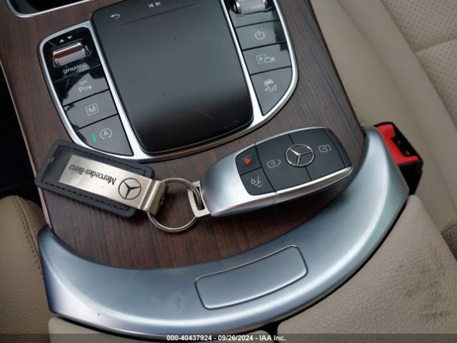 W1N0G8DB7NG069863 Mercedes-Benz Glc 300 Suv