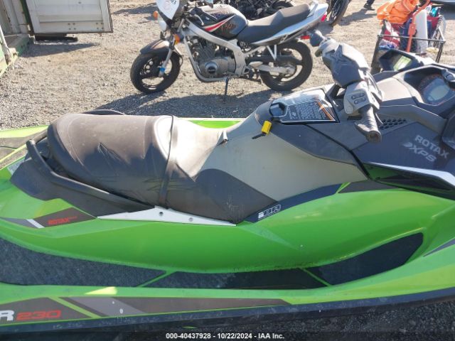 2017 SEADOO SEADOO YDV41334B717 Photo 4