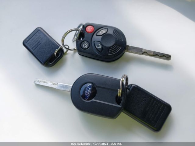 1FADP3K24FL302952 Ford FOCUS SE