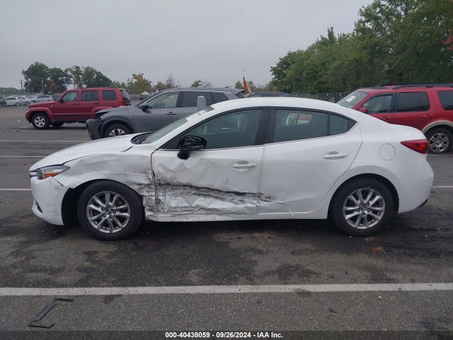 Mazda Mazda3 Sport 2018 3MZBN1U72JM217651 Image 14