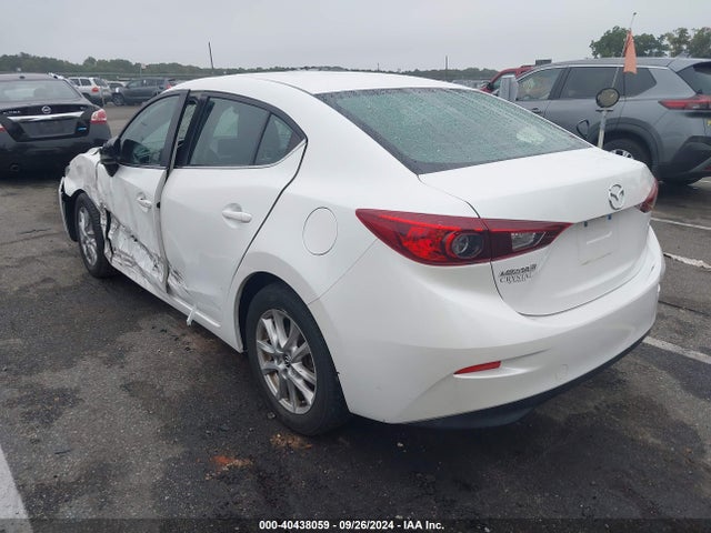 3MZBN1U72JM217651 Mazda Mazda3 Sport