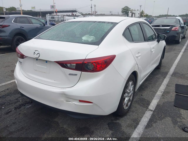 3MZBN1U72JM217651 Mazda Mazda3 Sport
