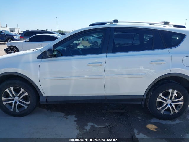 Toyota RAV4 LE 2017 JTMZFREV1HJ141888 Image 14