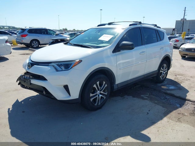 Toyota RAV4 LE 2017 JTMZFREV1HJ141888 Image 2
