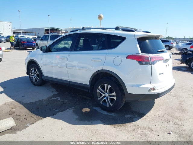 Toyota RAV4 LE 2017 JTMZFREV1HJ141888 Image 3