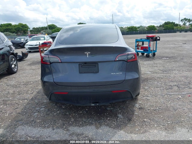 Tesla Model Y 2023 7SAYGAEE3PF888895 Image 16