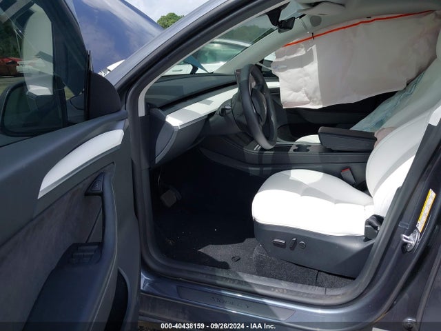 2023 TESLA MODEL Y 7SAYGAEE3PF888895 Photo 4