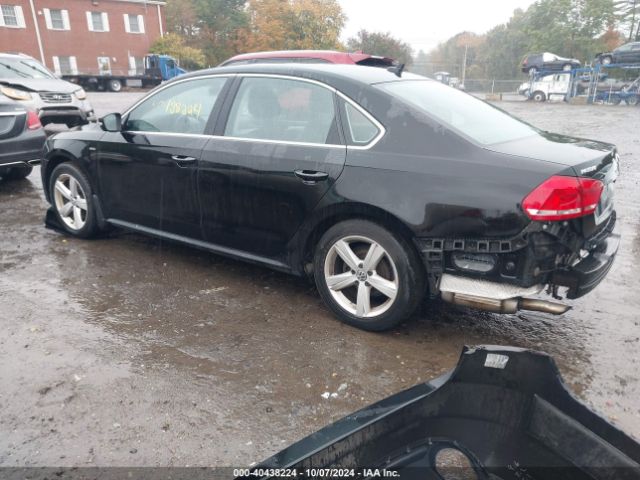 1VWAT7A30FC119426 Volkswagen Passat 1.8t Limited Edition