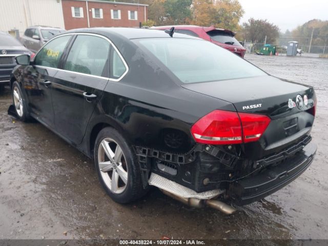1VWAT7A30FC119426 Volkswagen Passat 1.8t Limited Edition