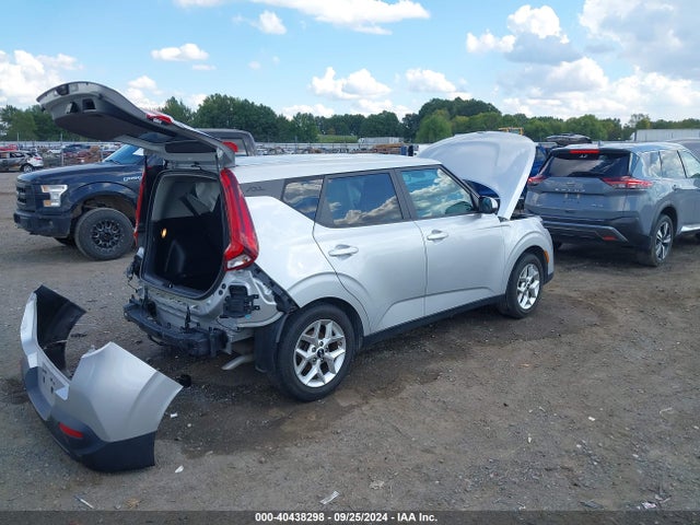 KIA SOUL S 2021 KNDJ23AU4M7772550 Image 4